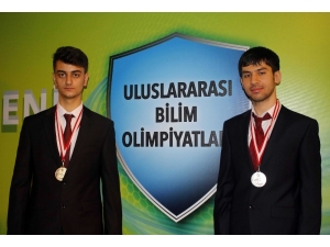 İhlas Koleji Öğrencileri Tübitak Milli Takımında