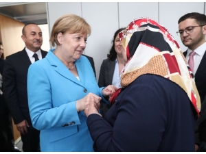 Merkel: “Acılarınızı Hiç Bir Söz Ve Özür Telafi Edemez”