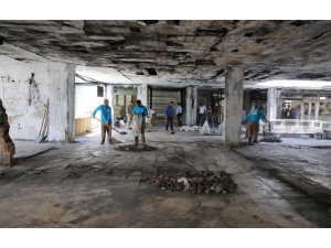 Haliliye Belediyesi Yangın Sonrası Pasaj Esnafının Yanında Oldu