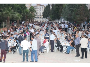 Birecikliler Büyükşehir’in Kardeşlik Sofrasında Buluştu