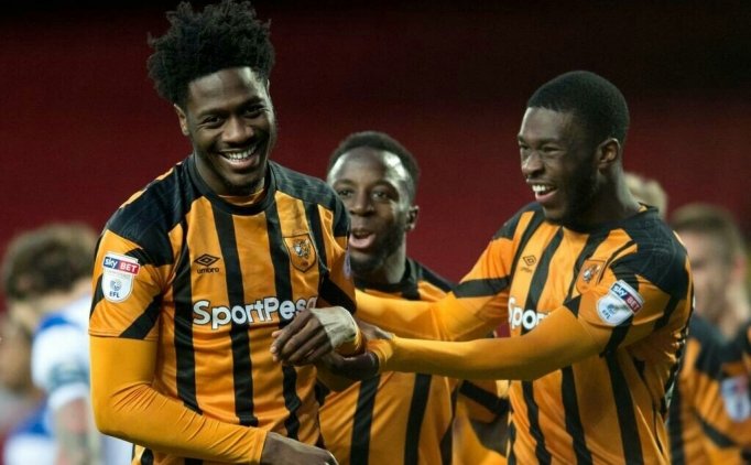 Beşiktaş'ta Sağ Beke Iki Aday