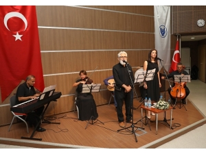 Akademisyenlerin Müzik Tutkusu