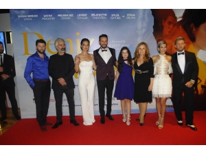 ’Deniz Ve Güneş’ Filminin Galasına Yoğun İlgi