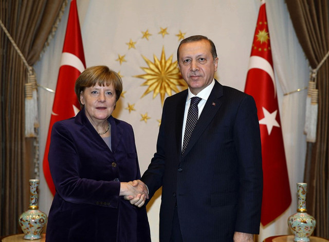 Merkel, Seçim Sonrası Cumhurbaşkanı Erdoğan'ı Almanya'ya Davet Etti