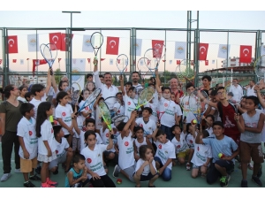 Toroslar Belediyesi Teniste De İddialı