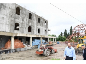 Başkan Üzülmez, Şefkatiye Caminde İnceleme Yaptı