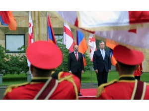 Ermenistan Başbakanı Paşinyan Tiflis’te