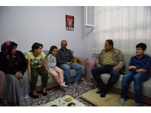 Vali Tekinarslan Vatandaşlar İle İftar Açıyor