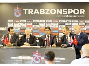 Trabzonspor, Ünal Karaman İle 1 Yıllık Sözleşme İmzaladı