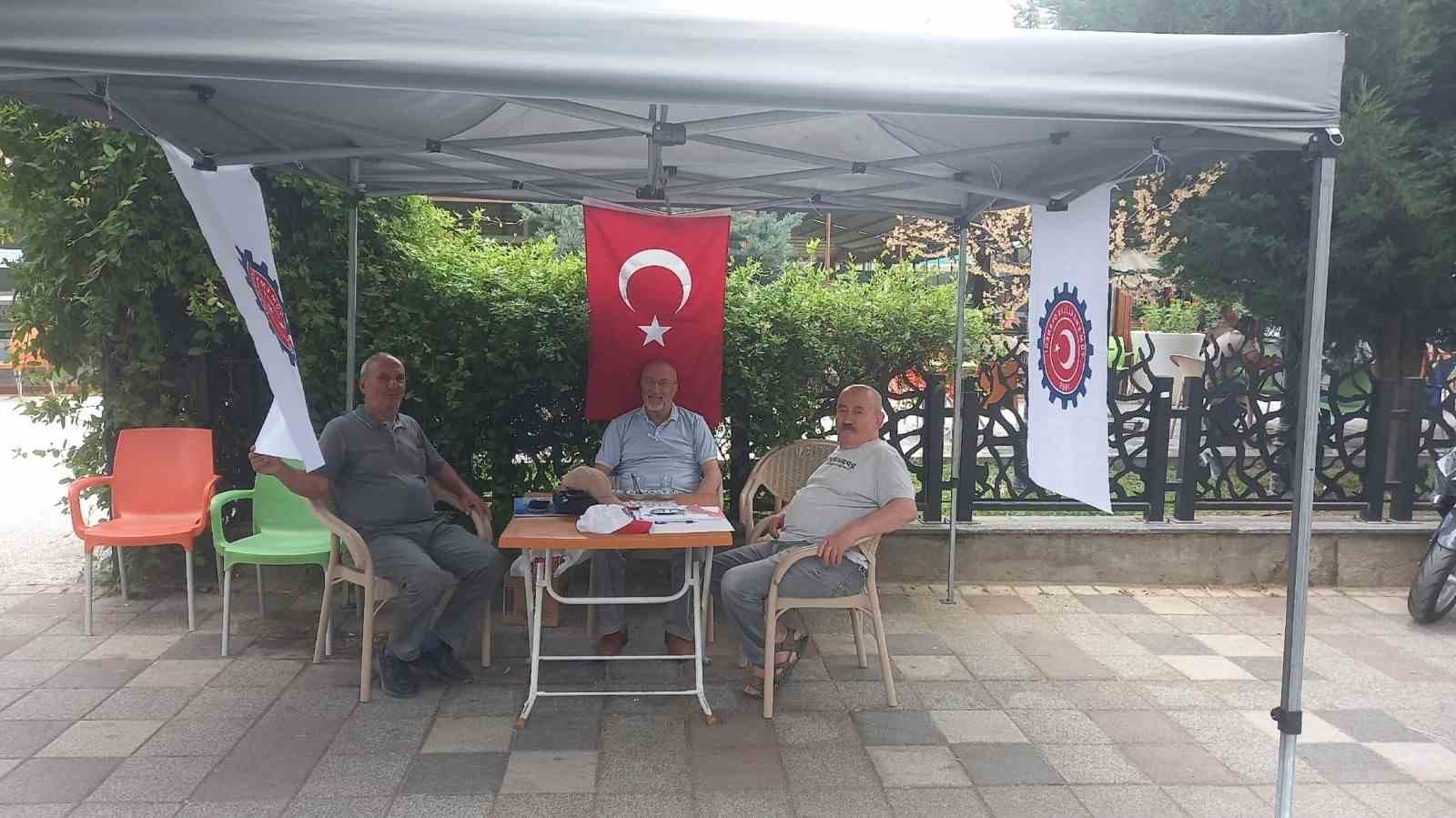 tum-emekliler-dernegi-uye-calismalarini-surduruyor