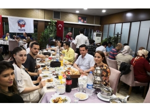 Tsyd Trabzon Şubesi Üyeleri İftarda Buluştu