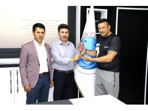 Jiu Jitsu Sporcularından Rektörü Karacoşkun’a Ziyaret