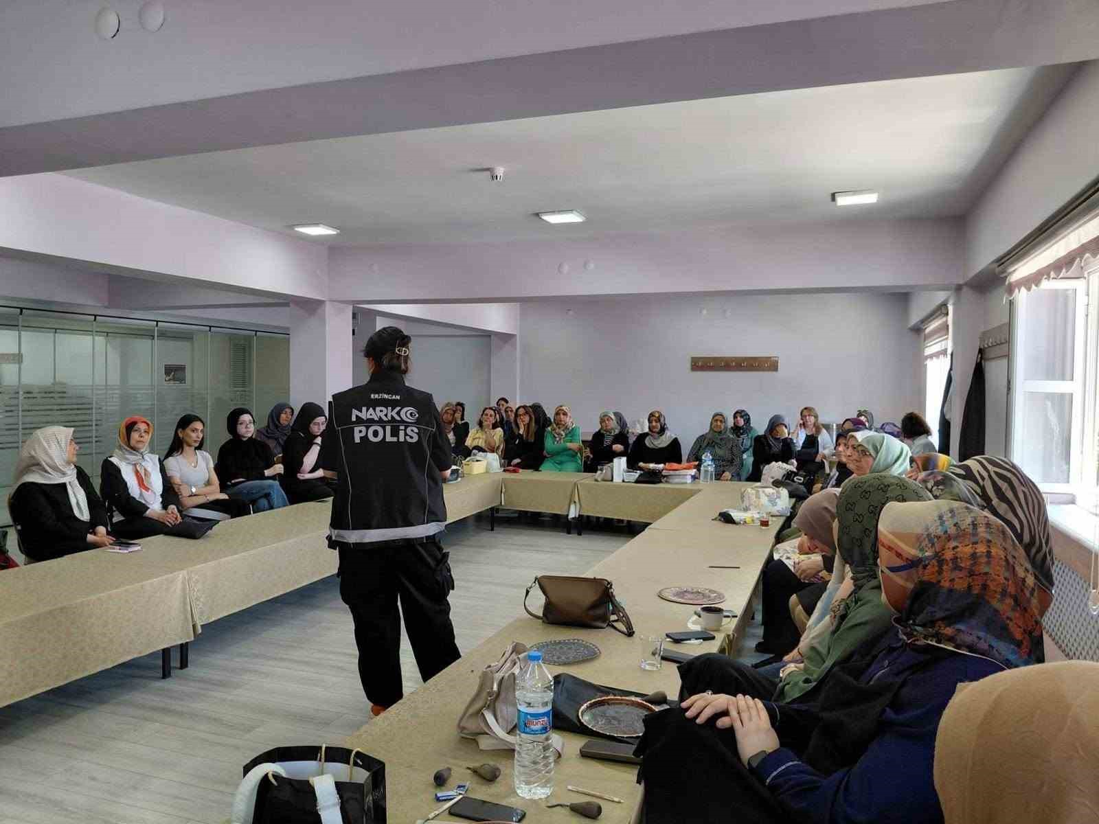erzincan-da-7-bin-288-kisiye-uyusturucuyla-mucadele-egitimi-verildi