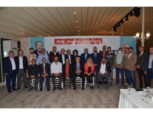 Yediyıldız, Basın Mensuplarıyla Sahurda Buluştu