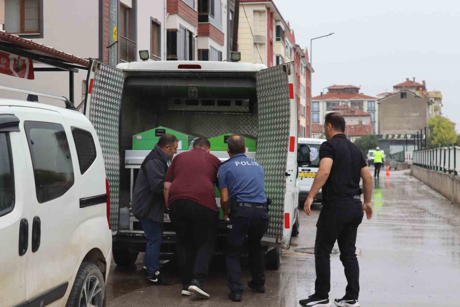 corum-da-kadin-cinayeti-eski-esini-silahla-oldurup-intihar-etti