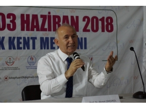 Tarihçi Şimşirgil, Aydın’da Okurlarıyla Buluştu