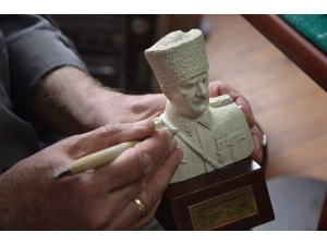 Yarım Asrı Aşan Tecrübesiyle Lüle Taşına Hayat Veriyor