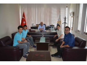 Başkan Karaçelik, Başarılı Öğrencileri Ödüllendirdi