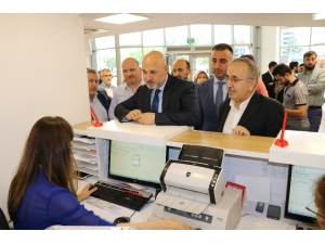 Ak Parti’lilerden Cumhurbaşkanı Erdoğan’a Bağış