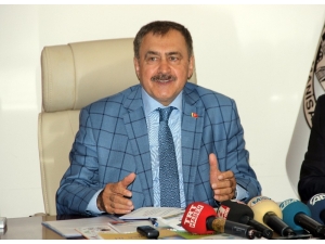 Bakan Eroğlu’ndan Cumhurbaşkanı Erdoğan’a ’Ağır Sıklet’ Benzetmesi