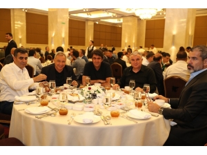 Yıldırım Demirören’den Futbol Ailesine İftar Yemeği