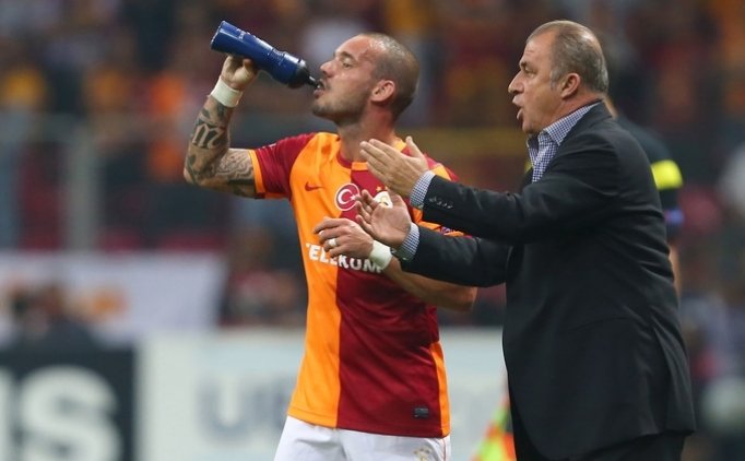 Sneijder: ''galatasaray Için Boş Sözleşme Imzalarım''