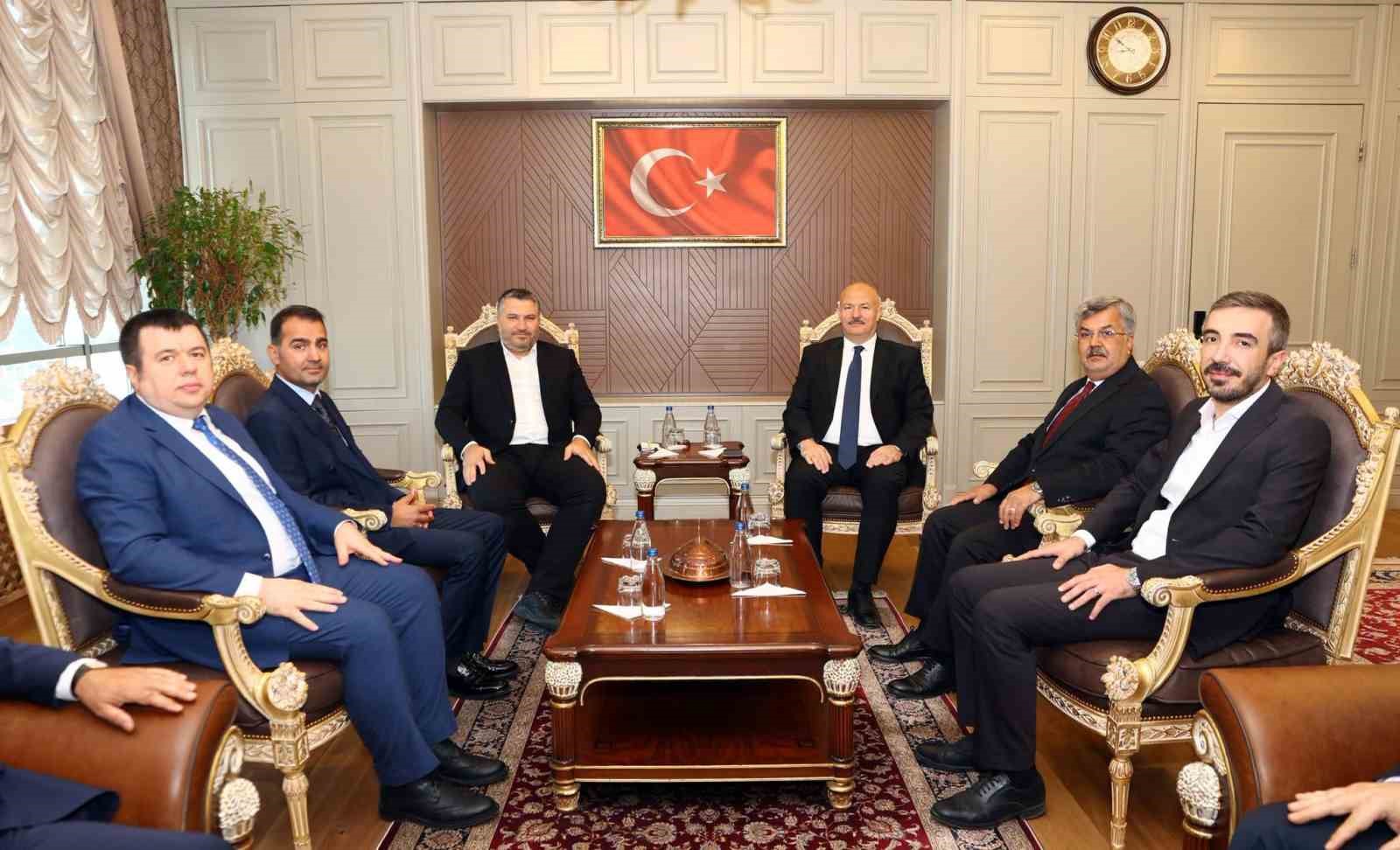bakan-yardimcisi-inan-sanayi-yatirimlarini-degerlendirdi