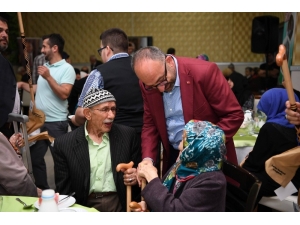 Alo Evlat Büyükleri İftarda Buluştu