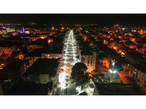 Salihli’de Şüheda Caddesi Işıl Işıl