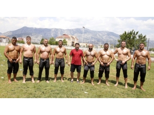 Döşemealtı Güreşçileri Kampa Girdi