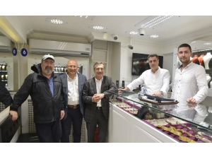 Başkan Ataç Esnaf Ziyaretlerini Sürdürüyor