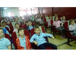 İzmit’te Binlerce Öğrenci Sinemayla Tanıştı