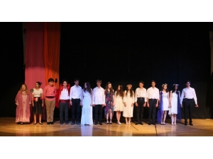 Ayla Algan’ın Öğrencilerinden Muhteşem Performans