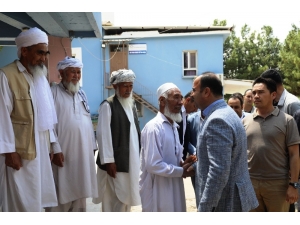 Çiftçi Seçim Çalışmalarını Sürdürüyor