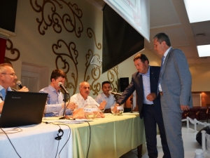 Alikahya Kapalı Pazaryeri’nde Tezgah Sahipleri Belirlendi