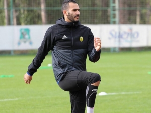 Evkur Yeni Malatyasporlu Khalid Fas Formasıyla İlk On Birde Sahaya Çıktı