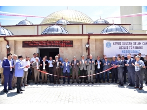 Yavuz Sultan Selim Camii İbadete Açıldı