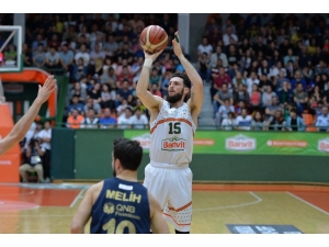 Fenerbahçe Doğuş Finalde