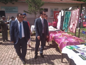 Dumlupınar’da Yıl Sonu Sergisine İlgi