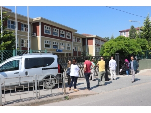 Kocaeli’de Binlerce Öğrenci Lgs İçin Okullara Koştu