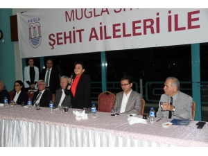 Üniversite Şehit Ve Gazi Aileleri İle İftarda Buluştu