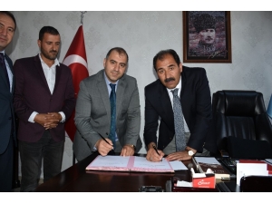 Erzincan Ticaret Borsası’ndan Çocuklara Bayram Hediyesi