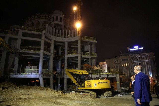 Cumhurbaşkanı Erdoğan, Taksim Camii İnşaatını Ve Akm'yi İnceledi