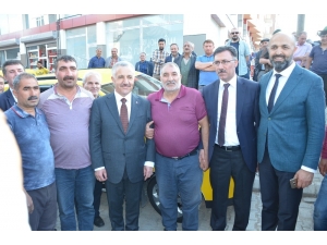 Bakan Arslan, Iğdır’da Esnaf Ziyaretinde Bulundu