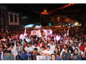 Süper Lig’e Yükselen Afyon Belediyespor Basketbol Takımı Şampiyonluğu Kutladı