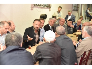 İzmit’te İki Mahalle İftarda Buluştu