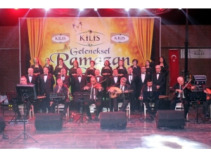 Türk Musikisi Korosu Konser Verdi