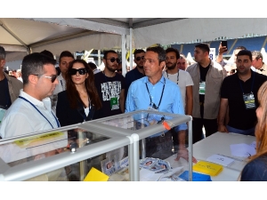 Başkan Adayları Sıcağa Meydan Okudu