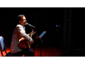 Mersin’de Türkü Ziyafeti