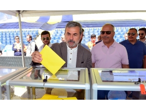 Aykut Kocaman Oy Kullandı